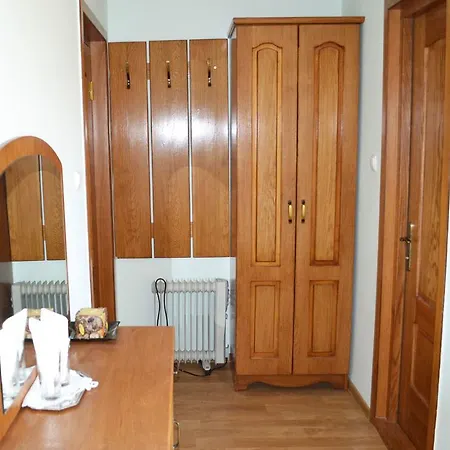 Rosu Konstanca